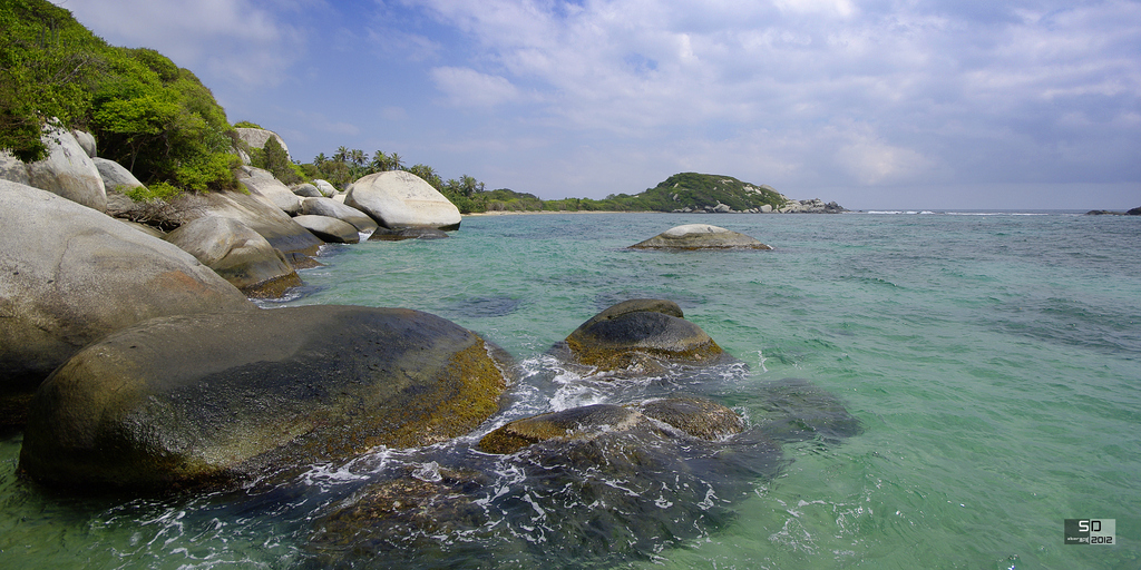 Rochers en bord de mer